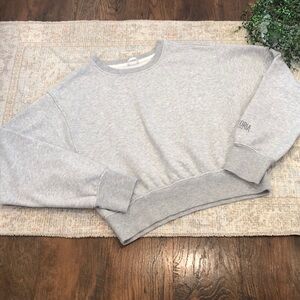 Victoria Sport Cropped Sweatshirt